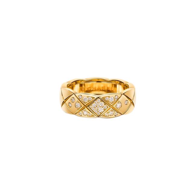 CHANEL COCO CRUSH 18k Yellow Gold Quilted Band