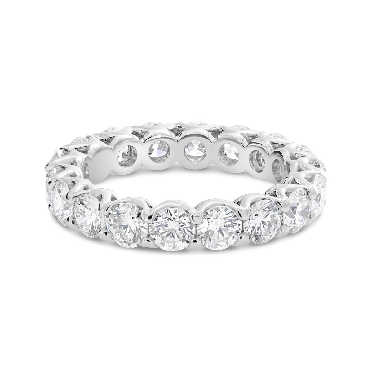 A. Link Platinum Shared Prong Round Diamond Eternity Band 3.32cts