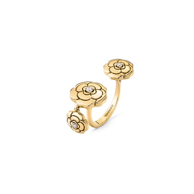 CHANEL Extrait De Camelia Charms Ring